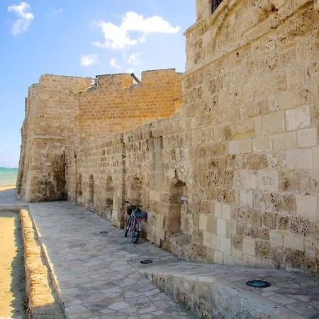Amazing Modern 2 Bedroom Flat In Larnaca *