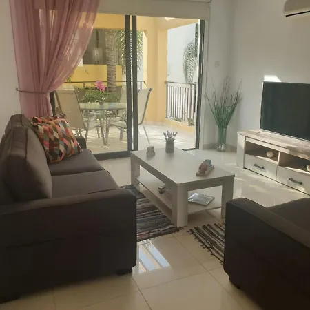Amazing Modern 2 Bedroom Flat In Larnaca *